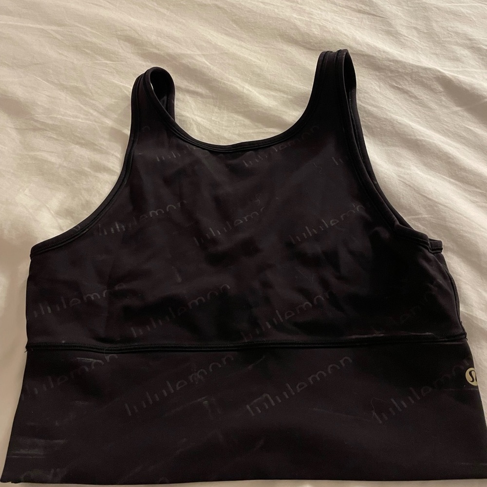 Limited edition lulu top